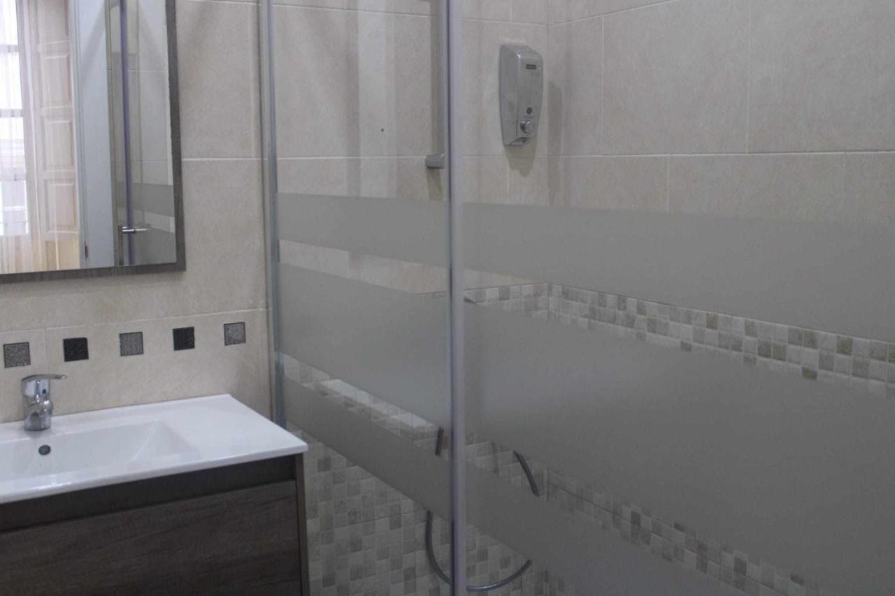 Acogedor Apartamento En El Corazon De Malaga Apartment Bagian luar foto